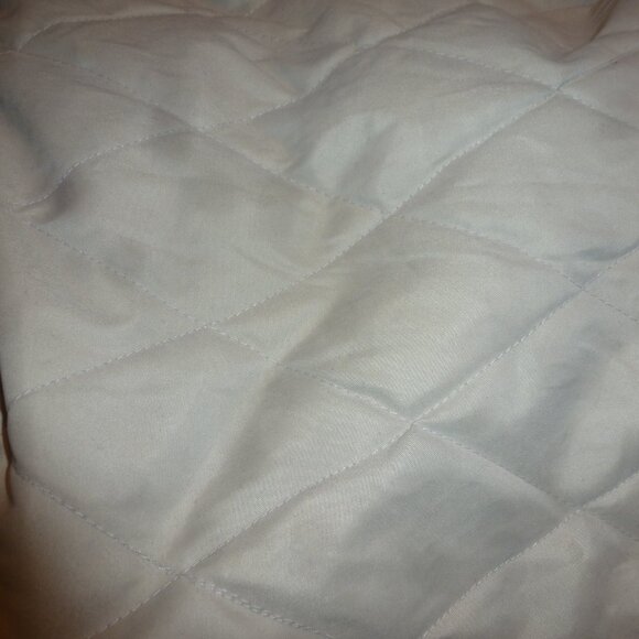 Reversible Vest - Picture 14 of 15